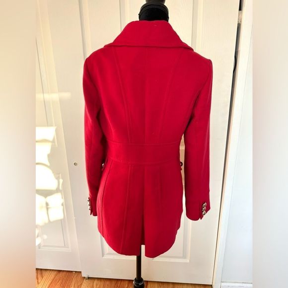 WHITE HOUSE BLACK MARKET Women's Red pea coat trench jacket pearl button
Sz M - Picture 5 of 16